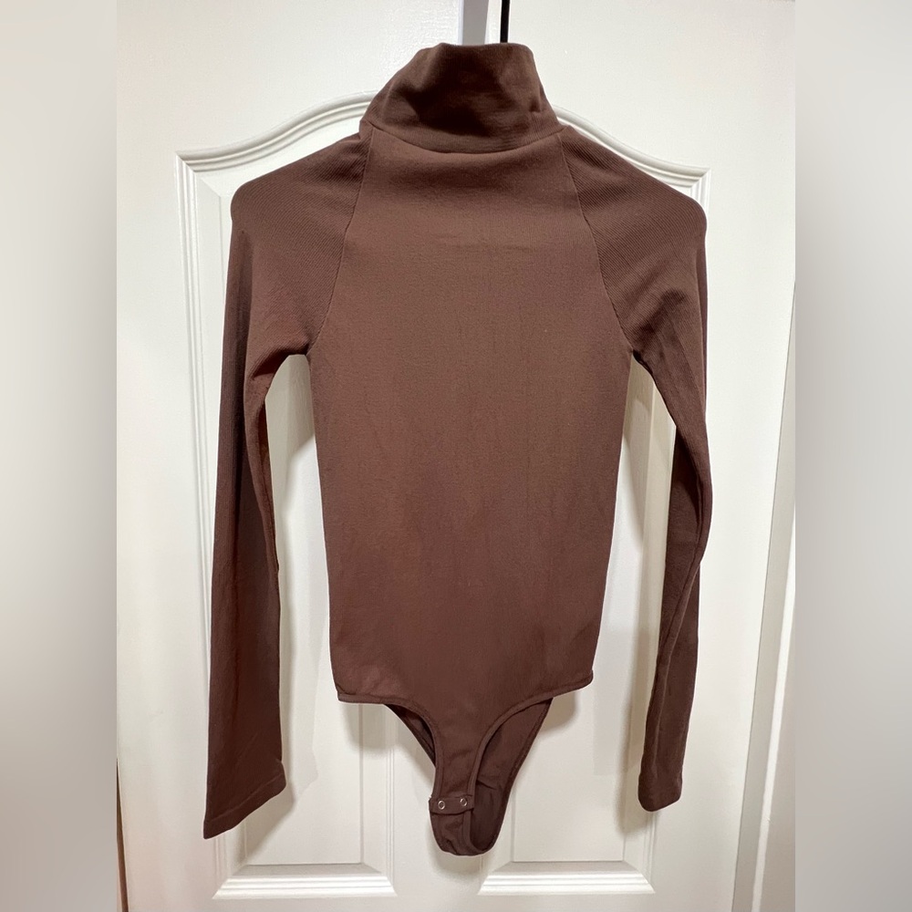 Free People ribbed long sleeve bodysuit mocha brown
